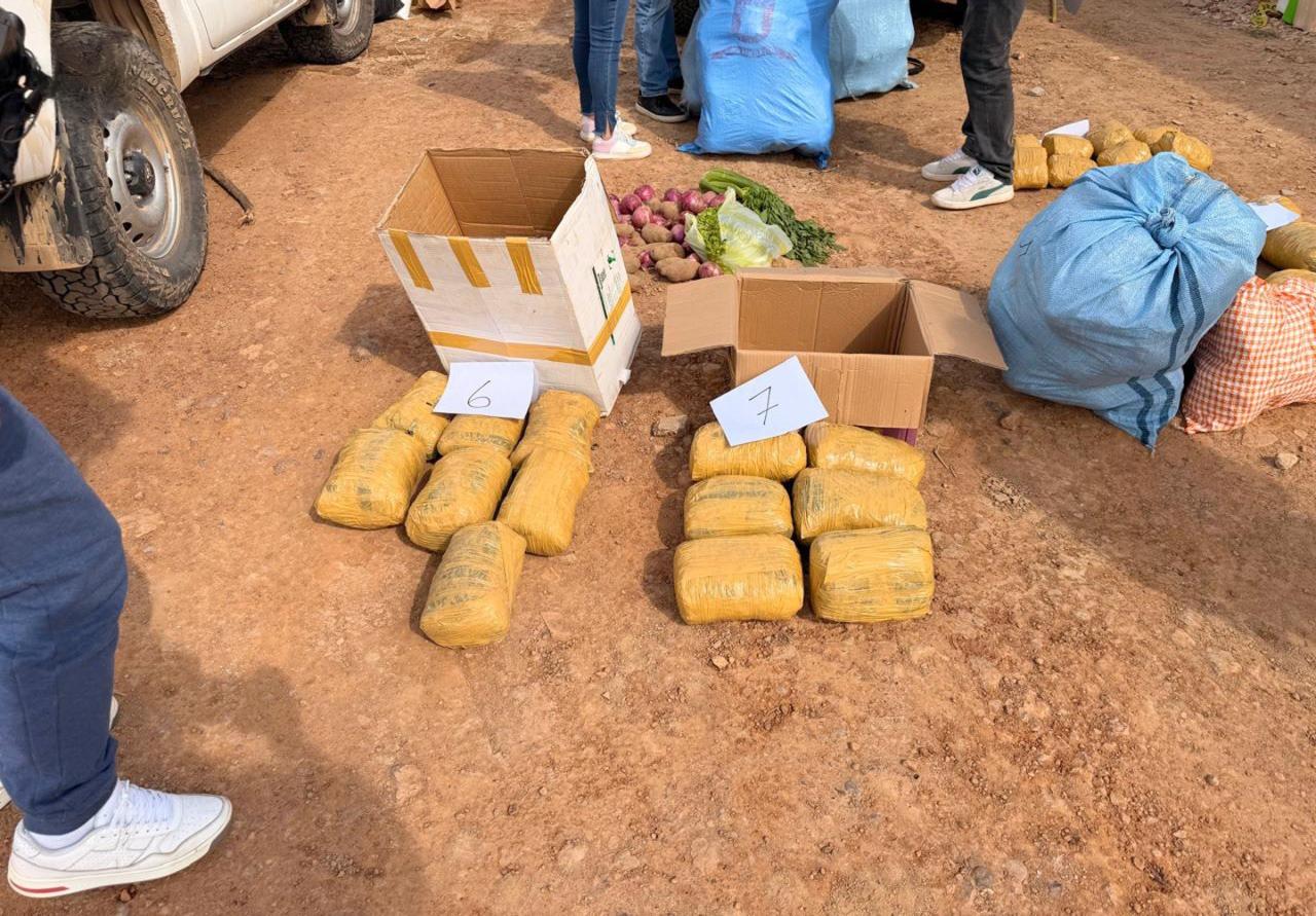 Aprehenden a conductor que transportaba marihuana en Pailón