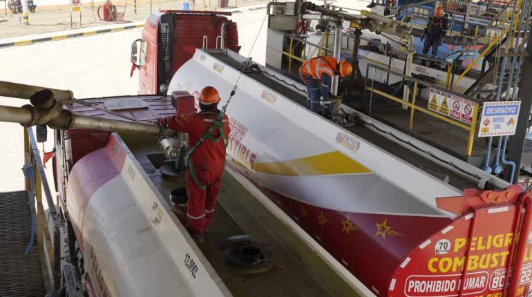 YPFB despacha 30,7 millones de litros de combustibles y garantiza abastecimiento en el país