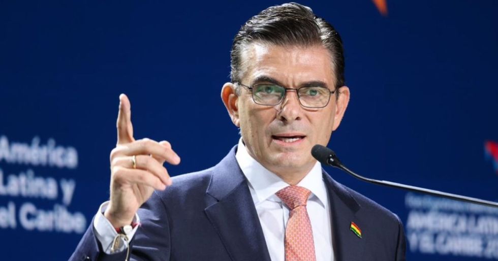 Paz felicita a De la Espriella y afirma que la región avanza hacia un nuevo tiempo de libertad