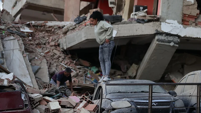 Periodista advierte que terremoto en Venezuela podría convertirse en la peor tragedia en décadas