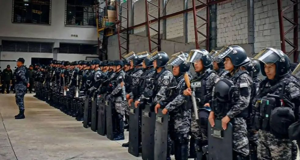 Gobierno anuncia intervenciones progresivas para despejar rutas bajo el Estado de excepción