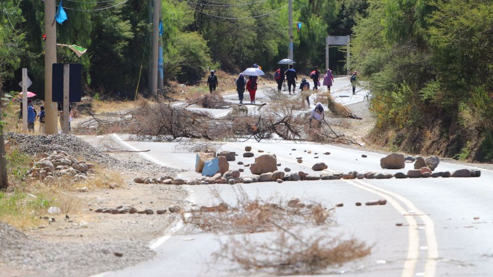 Bloqueos generan un gasto de Bs 400 mil para la limpieza de carreteras en Chuquisaca