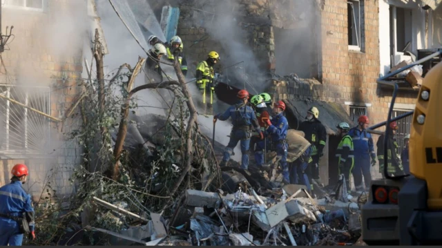 Ataque masivo ruso deja al menos 18 muertos en Ucrania