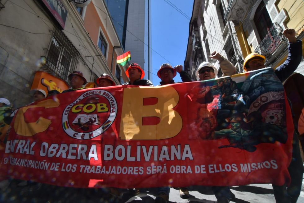 La COB ingresa dividida a la séptima semana de conflictos