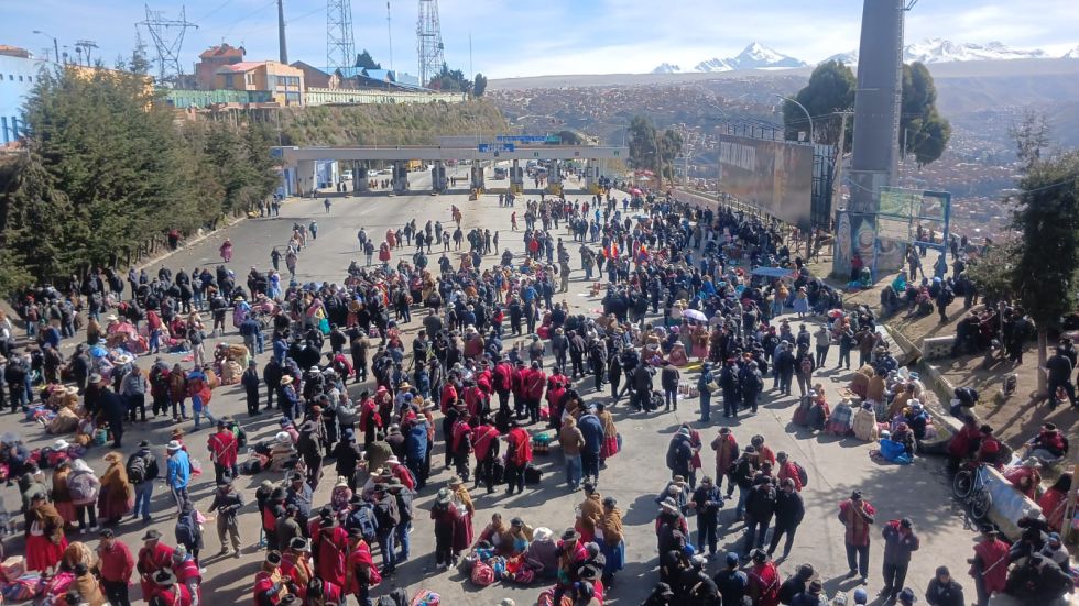 Gobierno alerta que 42 pacientes críticos están en riesgo por falta de oxígeno