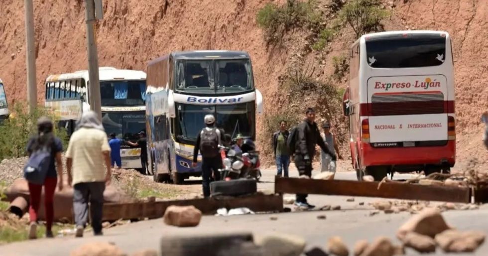 Sectores movilizados evaluarán una pausa humanitaria en los bloqueos de Cochabamba