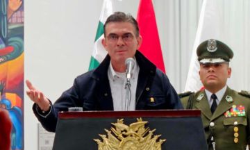Gobierno destinará el 50% del salario del Presidente y ministros a pacientes con cáncer y enfermedades renales