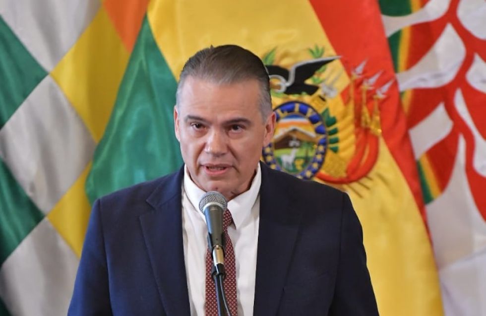 Ernesto Justiniano promete actuar con “prudencia, firmeza y legalidad” en el Ministerio de Defensa