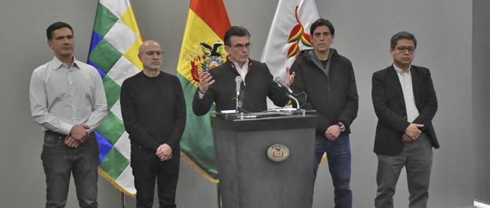Vocero descarta cuotas políticas en el gabinete y deja cambios en manos de Paz
