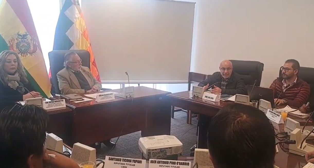 Ministro Lupo acude a Diputados para facilitar diálogo con sectores movilizados