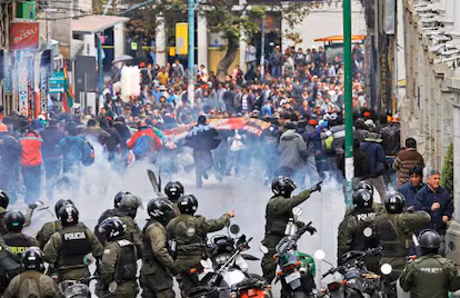 Policía insta a denunciar presiones para participar en marchas y bloqueos