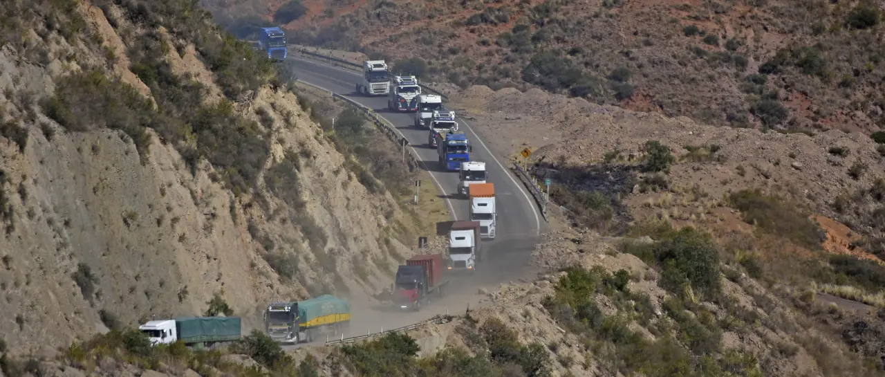Persisten 12 puntos de bloqueo en Cochabamba tras más de 50 días de conflicto