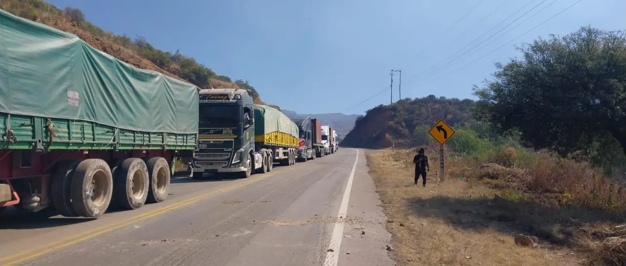 ABC: Bloqueos bajan a 13 puntos y Cochabamba concentra la mayoría de cortes