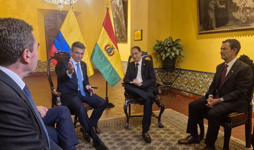 Rodrigo Paz fortalece agenda diplomática con reuniones bilaterales en Perú