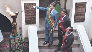 La Paz conmemora su gesta libertaria con un llamado a la unidad
