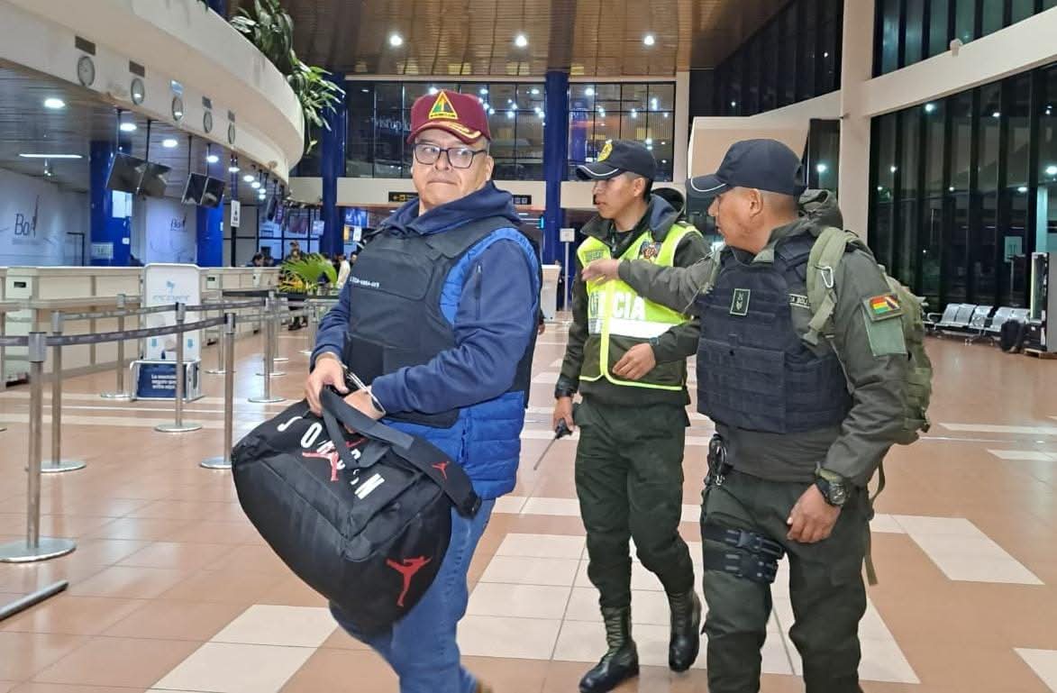 Zúñiga es trasladado a La Paz para asistir a su audiencia judicial