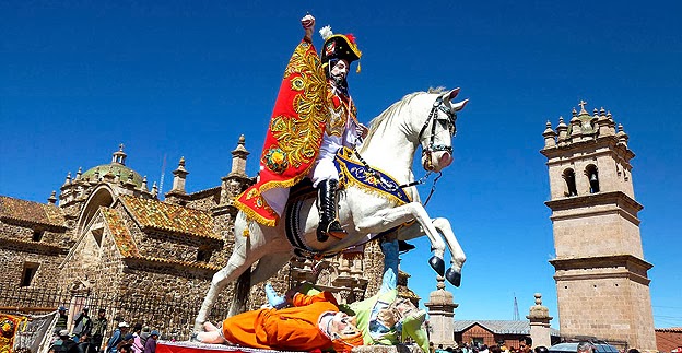 Sucre celebra la entrada autóctona en honor al Señor ‘Tata’ Santiago