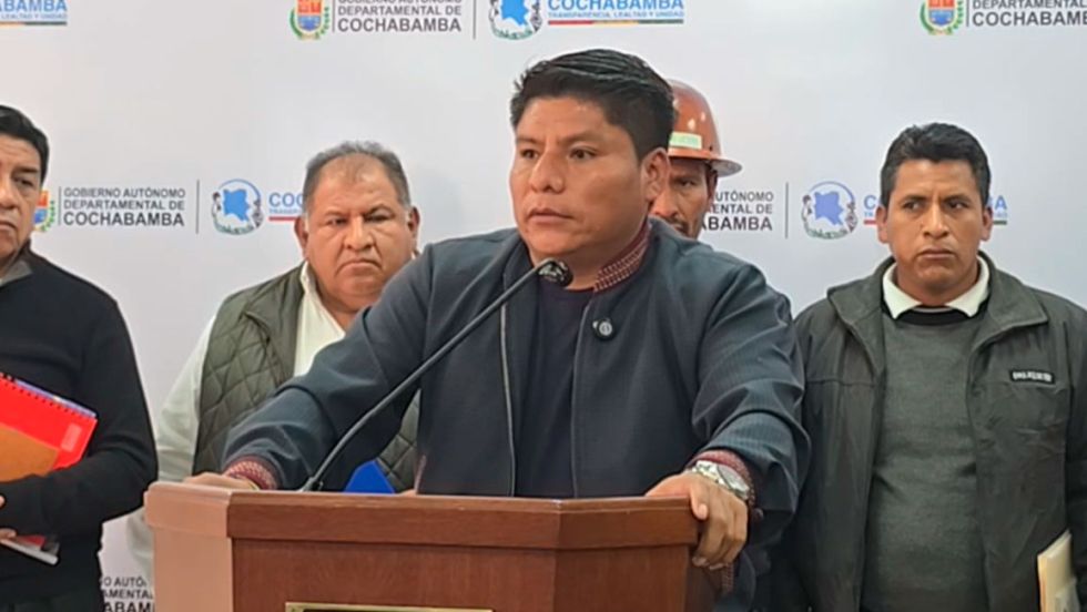 Leonardo Loza confirma su participación en reunión de Sucre por la redistribución de recursos