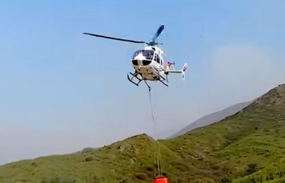 FAB despliega helicópteros para reforzar el combate de incendios en Tarija