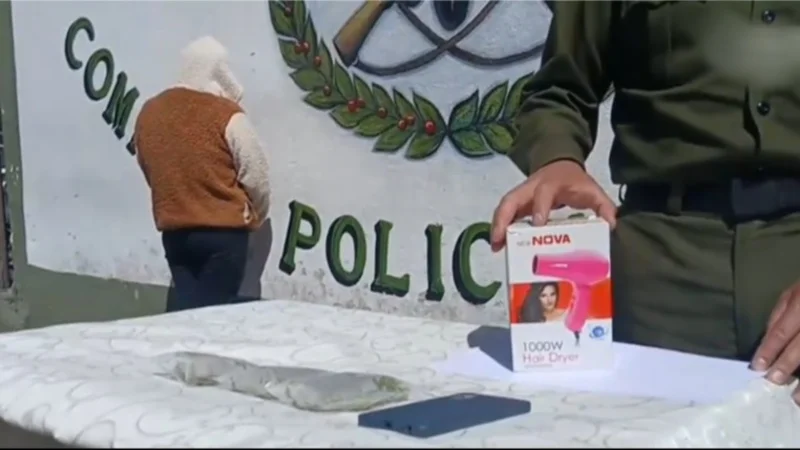 Aprehenden a mujer por presunta venta de marihuana camuflada en El Alto