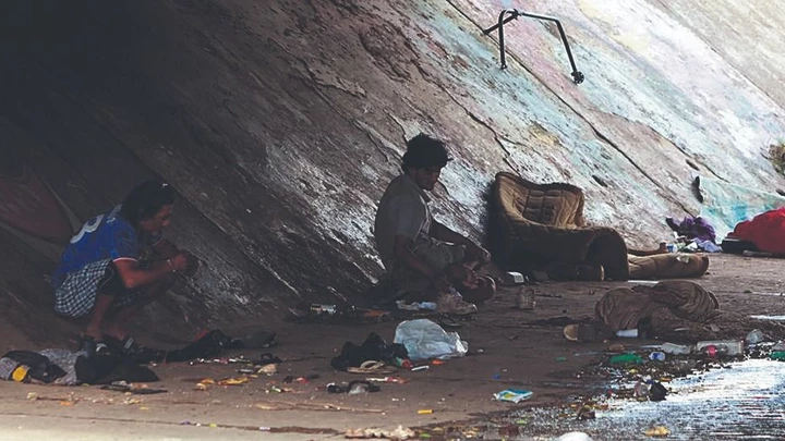 Operativos retiran a 70 personas de canales y espacios públicos en Santa Cruz