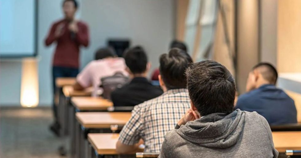 Cada vez más universitarios llegan sin competencias básicas, advierte informe
