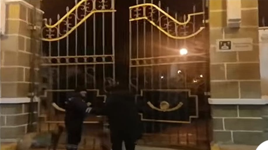 Concejal evidencia deficiencias y falta de seguridad en el Cementerio General de Oruro