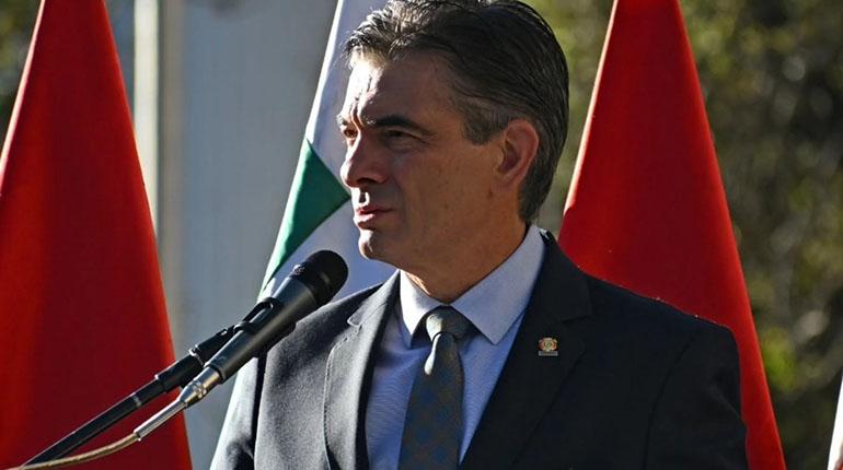 Paz se reúne con legisladores antes del envío de 12 proyectos de ley