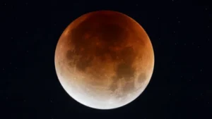 La luna de sangre llega a Bolivia con cambios para cinco signos