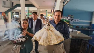 Santa Cruz: Trabajadores de la Terminal Bimodal despiden agosto con devoción a la Virgen de Urkupiña