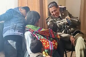 Rescatan a los hijos de una joven que escapó de la violencia en el norte de Potosí