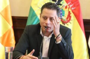 Lara denuncia un supuesto plan de agresión en su contra