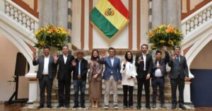 Gobernadores confirman asistencia a reunión con Rodrigo Paz en Sucre