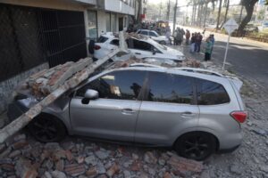 Sismo de magnitud 7,4 sacude Colombia y deja daños materiales