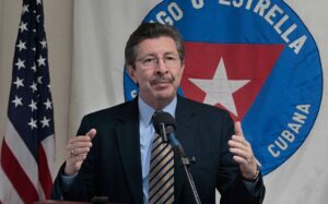 Sánchez Berzaín busca anular juicio de responsabilidades por Octubre Negro