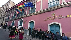 DS 5675: Culturas y Turismo pasan a Cancillería y Gastronomía queda como dirección