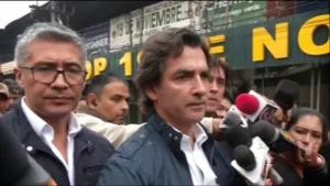 Gobierno y Alcaldía anuncian apoyo para comerciantes afectados por incendio en Barrio Lindo