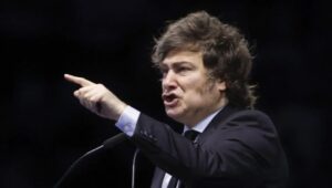 Milei se distancia de Cerimedo y apunta a Lula y Evo por el escándalo