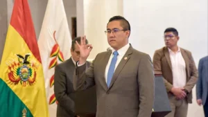 Christian Morales asume Economía con el reto de fortalecer las finanzas de Bolivia