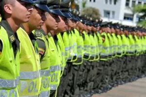 Comandante de la Policía confirma que dos promociones aún no recibieron armas de reglamento