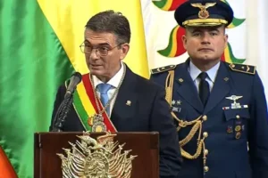Presidente Rodrigo Paz afirma que persisten amenazas contra la estabilidad del país