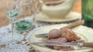 Hombre en India asegura que come piedras y tierra desde su infancia