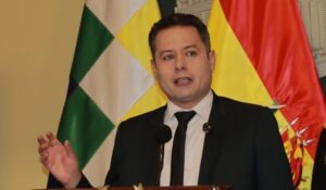 Lara plantea socializar cualquier propuesta de reforma constitucional