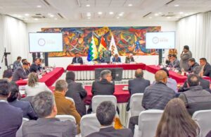 Gobierno y alcaldes acuerdan avanzar de forma progresiva en la Agenda 50/50