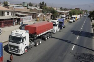 Gobierno evaluará uso de GNL como alternativa para el transporte pesado