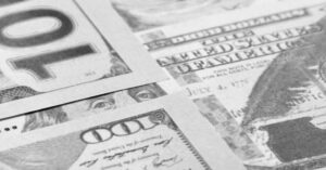 Economista plantea combinar un programa con el FMI y la dolarización en Bolivia