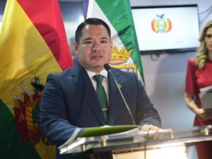 Mariaca reconoce a Diego Ávila como presidente ante ausencia de Paz y Lara