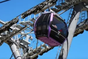 Senado analiza proyecto para estudiar un teleférico en Santa Cruz