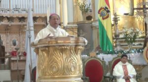 Arzobispo Ricardo Centellas será velado en la capilla Nazaria de Oruro