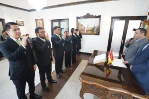 Ministerio Público posesiona a nuevos fiscales departamentales en cinco regiones